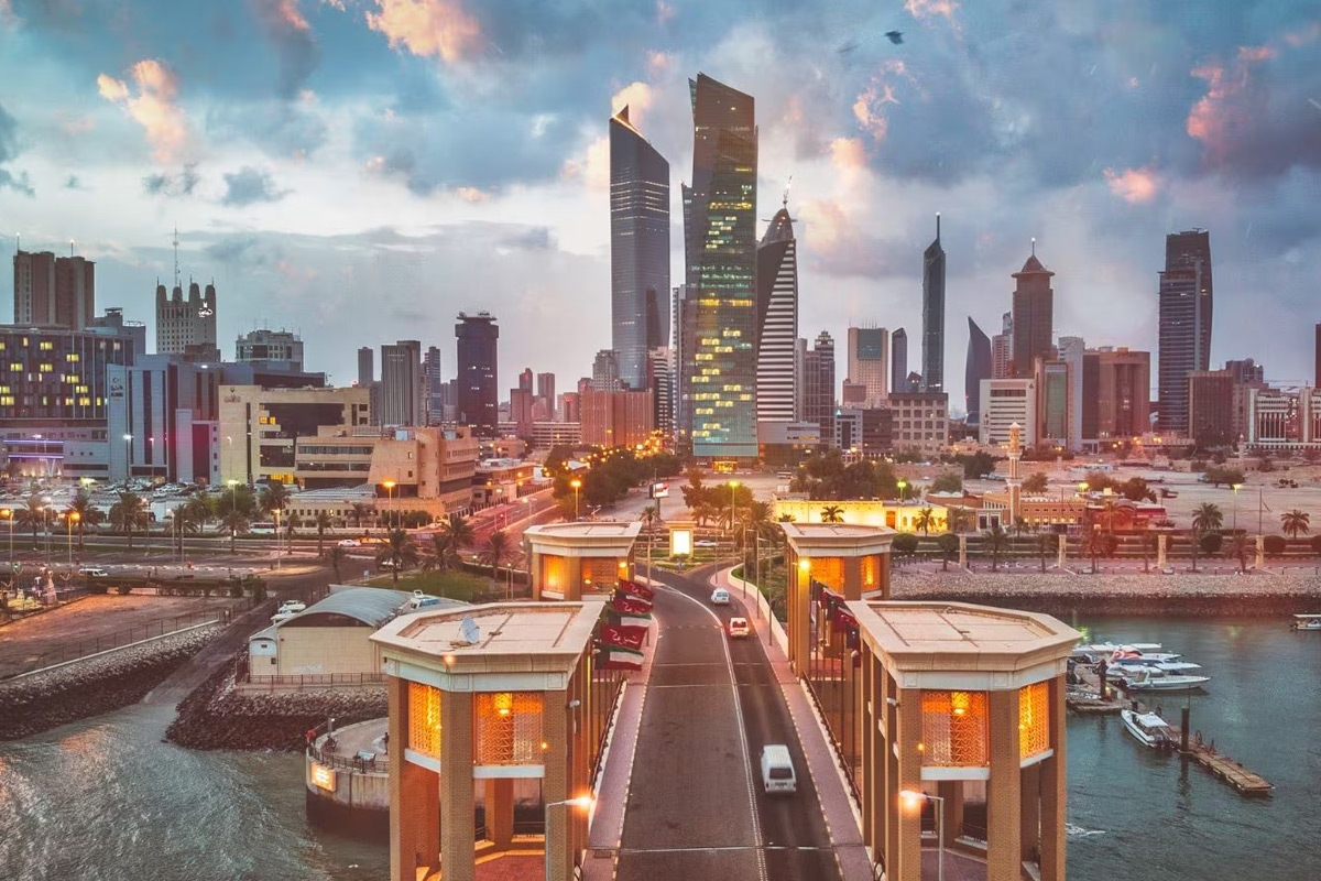 «الشال»: لا قدرة للكويت بالتأثير على أوضاع الإقليم... لكن بيدها إصلاح اقتصادها 