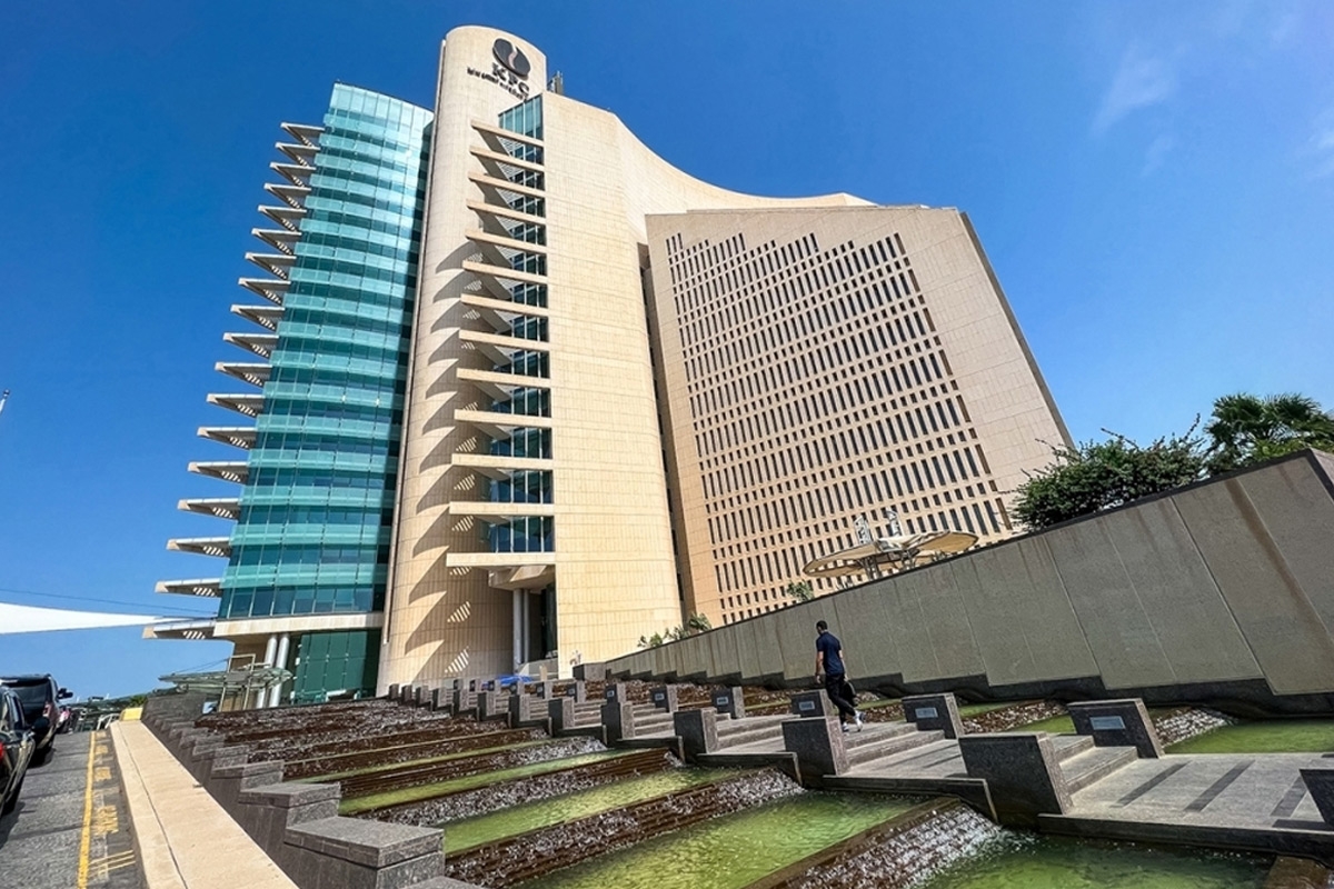 مؤسسة البترول تجدد «القوة القاهرة» 