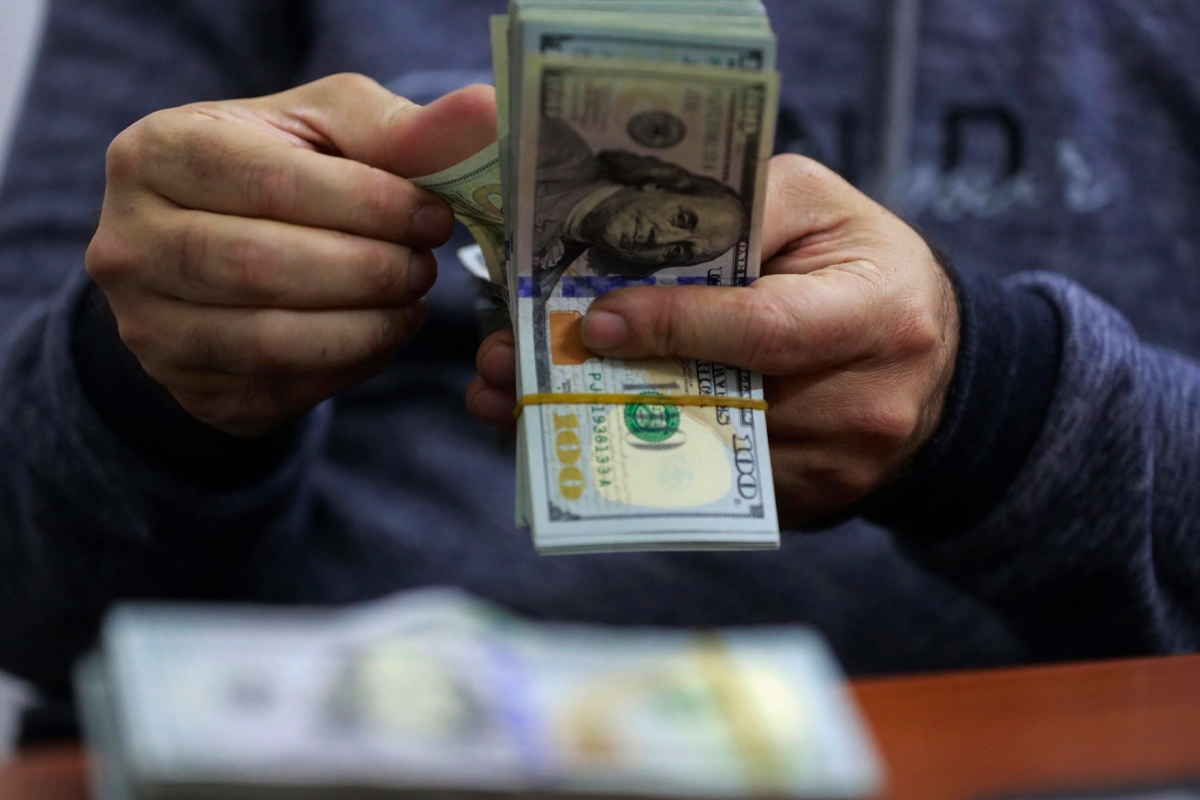 الولايات المتحدة تعلّق تحويل 500 مليون دولار نقداً إلى العراق 