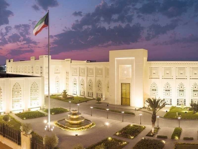 دولة الكويت تدين وتستنكر بشدة قيام مستوطنين باقتحام باحات المسجد الأقصى