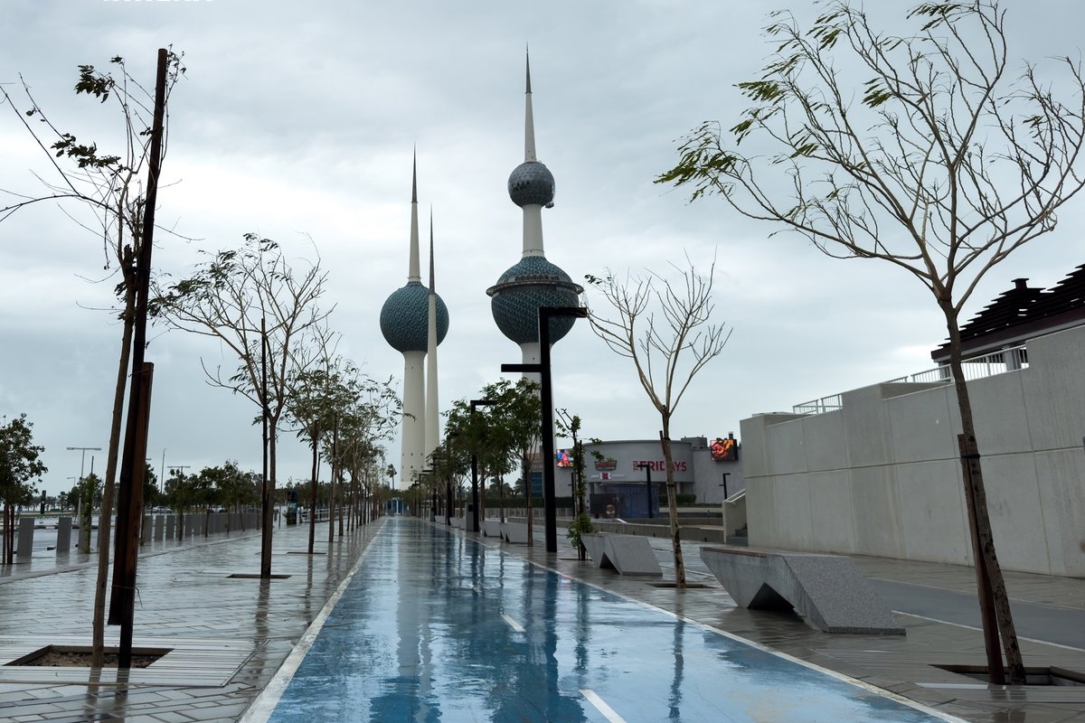 فرص لأمطار خفيفة تبدأ اليوم وتشتد غداً وتستمر حتى صباح الأحد 