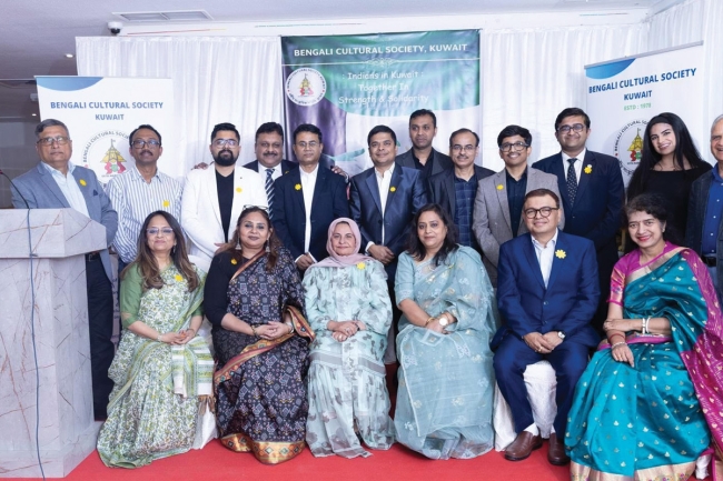 الهنود يصممون مجسمات للعرفج بالفنطاس 