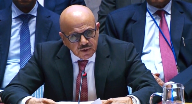 وزير خارجية البحرين أمام مجلس الأمن: تصرفات إيران تعرض الاقتصاد العالمي للخطر وتهدد سلامة الملايين. حث المجتمع الدولي على إدراك التداعيات الخطيرة لإغلاق طهران لـ مضيق هرمز. «تصرف غير قانوني أدى إلى حجز 800 سفينة شحن في الخليج العربي وتسبب في تقطع السبل لآلاف السفن التجارية» 