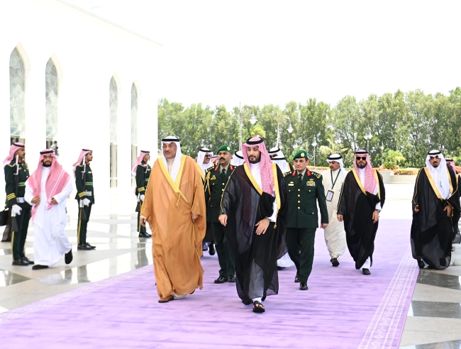 ممثل سمو أمير البلاد سمو ولي العهد يتوجه إلى السعودية