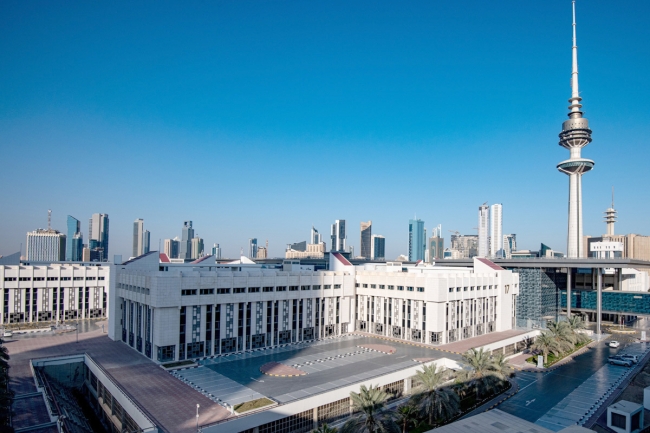 «الخدمة المدنية»: عودة الدوام الرسمي الكامل بالجهات الحكومية اعتباراً من الأحد