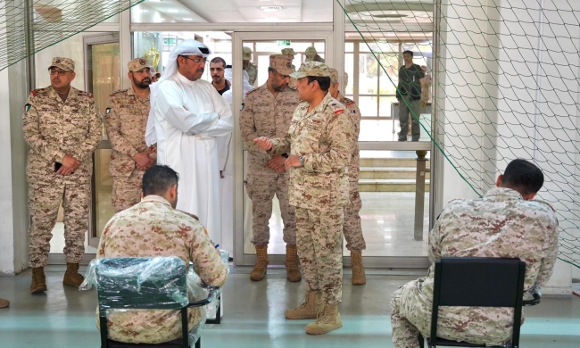 وزير الدفاع يتفقد اختبار الثقافة العسكرية لمرشحي دورات القيادة والأركان 2027-2028