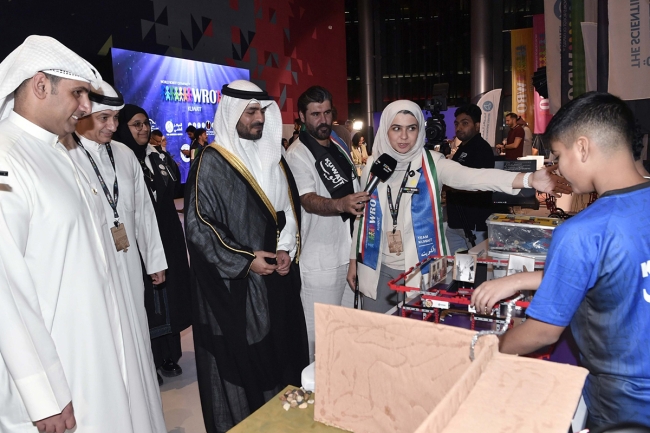 محافظ مبارك الكبير: دعم المواهب الشابة وترسيخ الثقافة التكنولوجية 