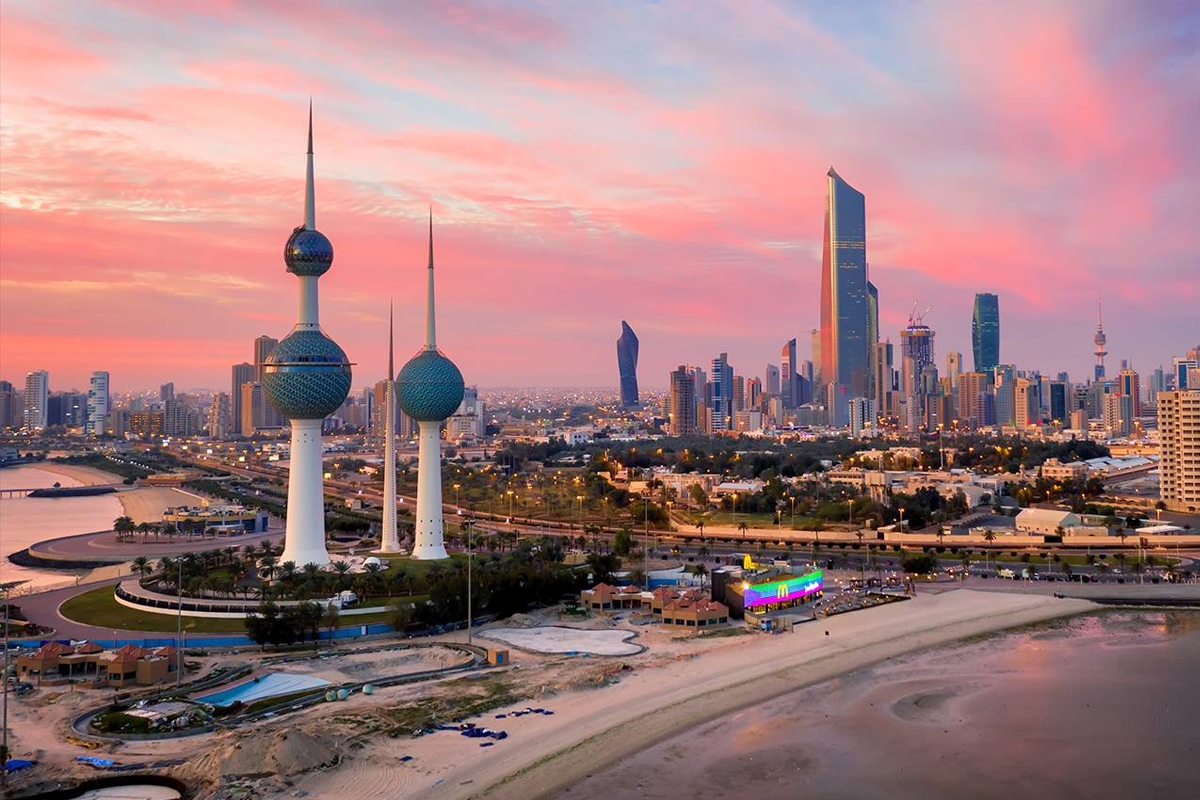 الكويت تعرب عن استنكارها استهداف ساحة مطار الخرطوم الدولي 