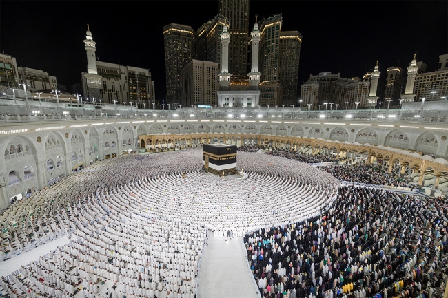 الانتهاء من توزيع 8 آلاف «بطاقة نسك» لحملات الحج الكويتية. «الشؤون الإسلامية»: تسهيل الإجراءات التنظيمية والخدمات المقدمة للحجاج الكويتيين 