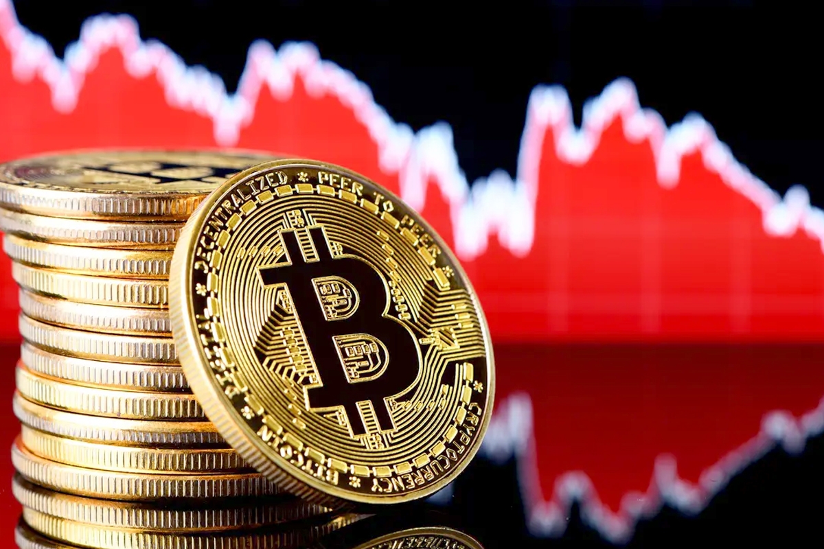 «بتكوين» لأدنى مستوياتها في أسبوعين 