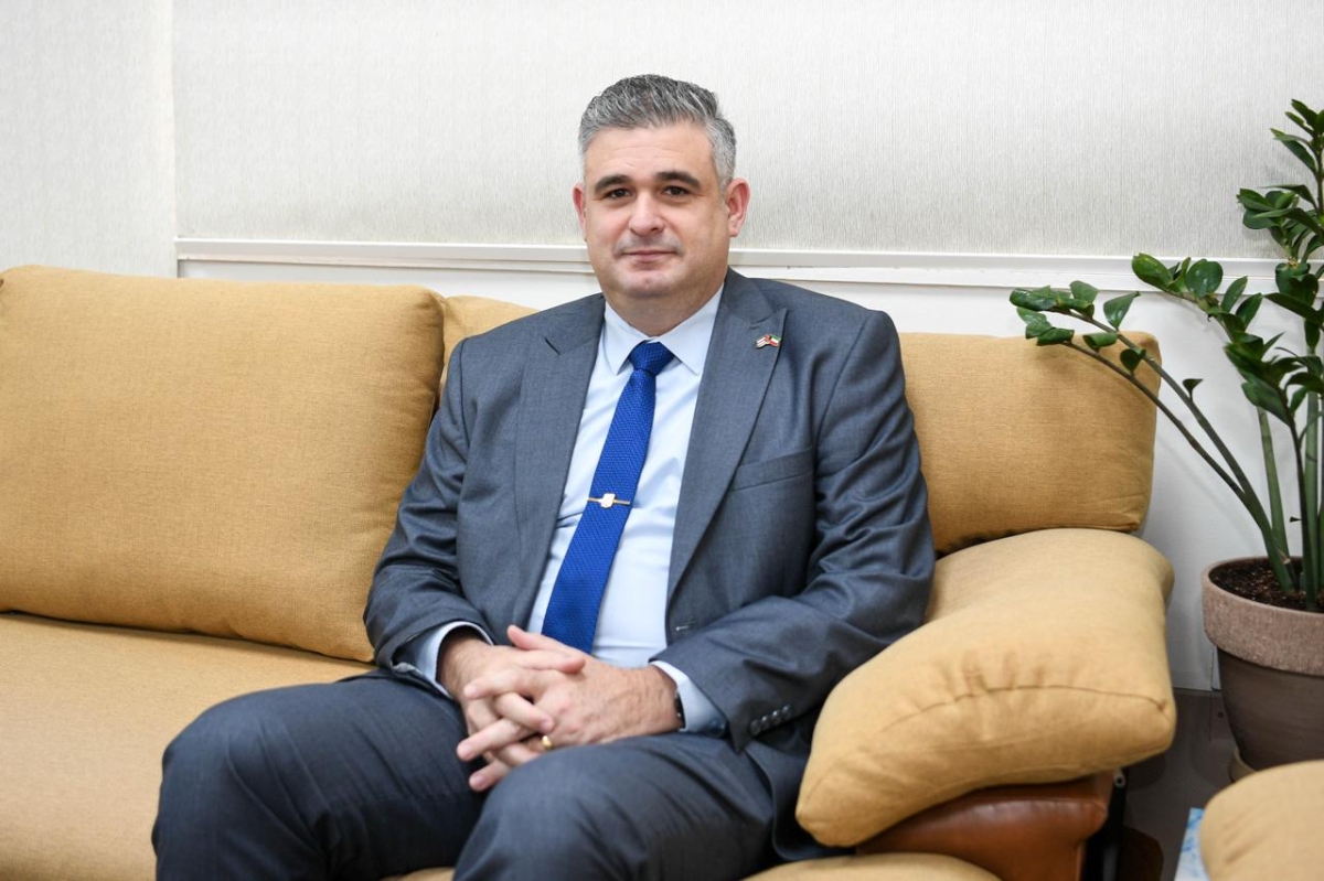الكويت – السفير الكوبي: واشنطن تصعد حربها الاقتصادية ضدنا وتبحث عن الذرائع لتبرير أعمالها العدائية الكويت – السفير الكوبي: واشنطن تصعد حربها الاقتصادية ضدنا وتبحث عن الذرائع لتبرير أعمالها العدائية