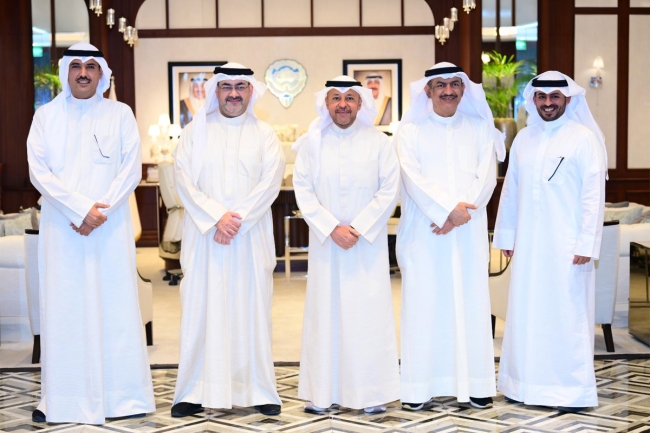 المحافظون يرفعون التهاني للقيادة السياسية بمناسبة عيد الأضحى 