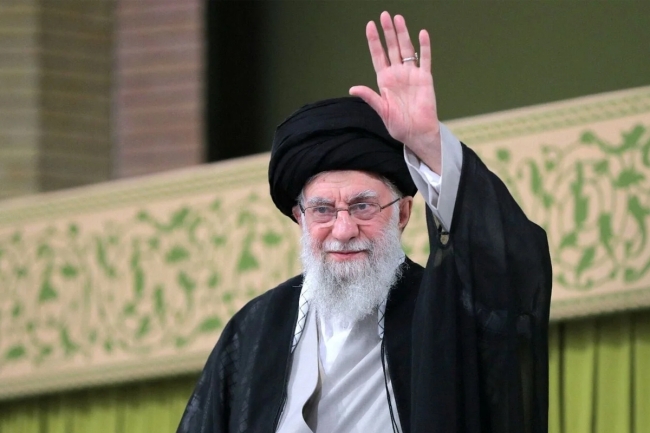 بعد تأجيلها بسبب الحرب.. إيران تُعِدّ لإقامة جنازة كبرى لمرشدها الراحل علي خامنئي بعد تأجيلها بسبب الحرب.. إيران تُعِدّ لإقامة جنازة كبرى لمرشدها الراحل علي خامنئي