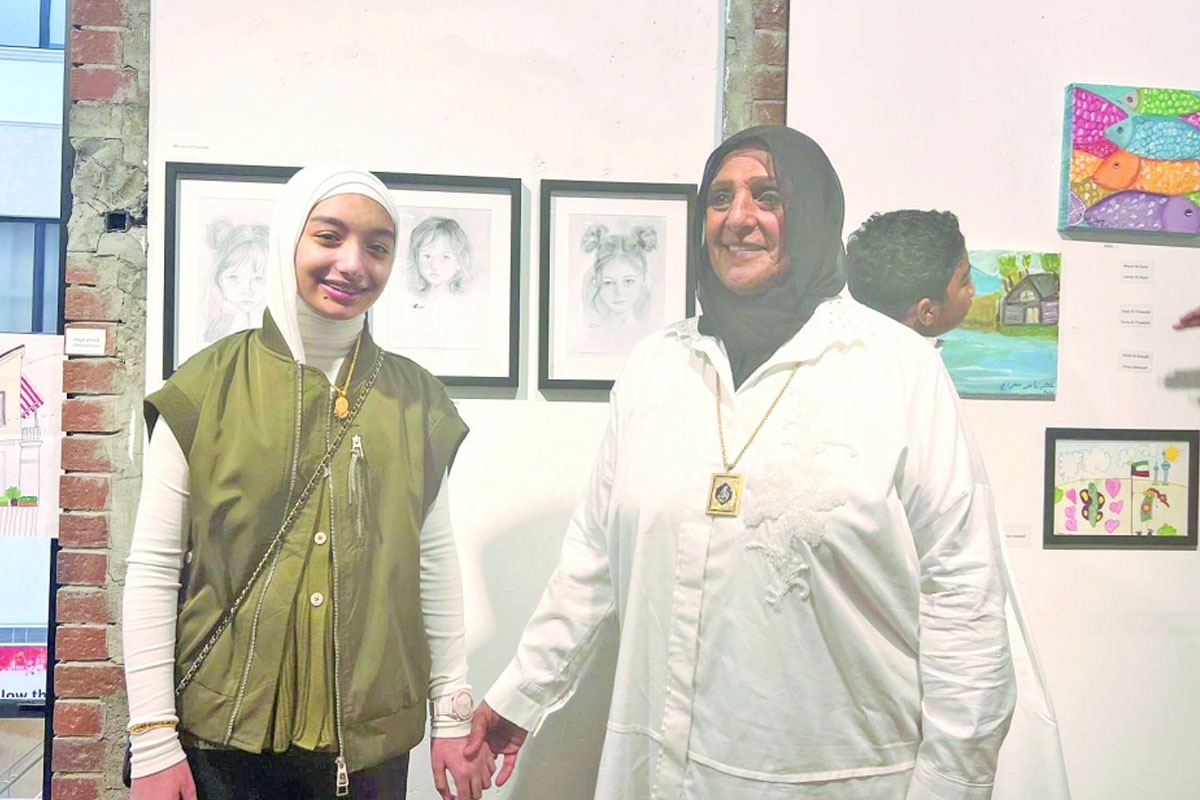 طليعة الخرس وحفيدتها مريم ميثم