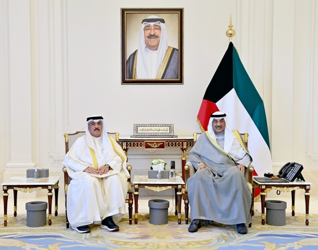 سمو ولي العهد: جهود مخلصة بذلتها «التربية» في متابعة الاختبارات وتوفير بيئة ملائمة للطلبة. سموه استقبل وزير التربية وقيادات الوزارة 