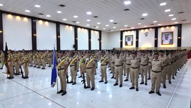 «الداخلية» تحتفل بتخريج 269 رقيباً أول. بعد اجتيازهم برنامجاً تدريبياً وتأهيلياً متكاملاً. الوهيب: رفد القطاعات الأمنية بكوادر وطنية مؤهلة 