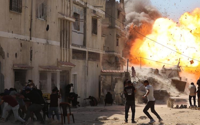 استشهاد 6 فلسطينيين بينهم طفلة بهجمات إسرائيلية في غزة