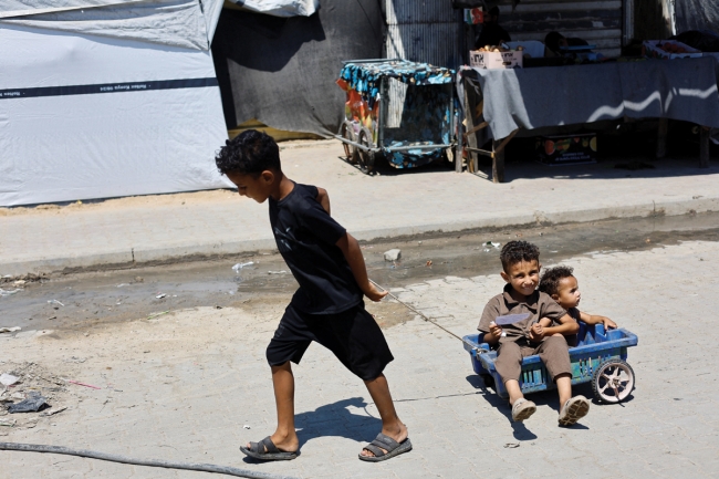اجتماع المانحين يقر مليار دولار لفلسطين