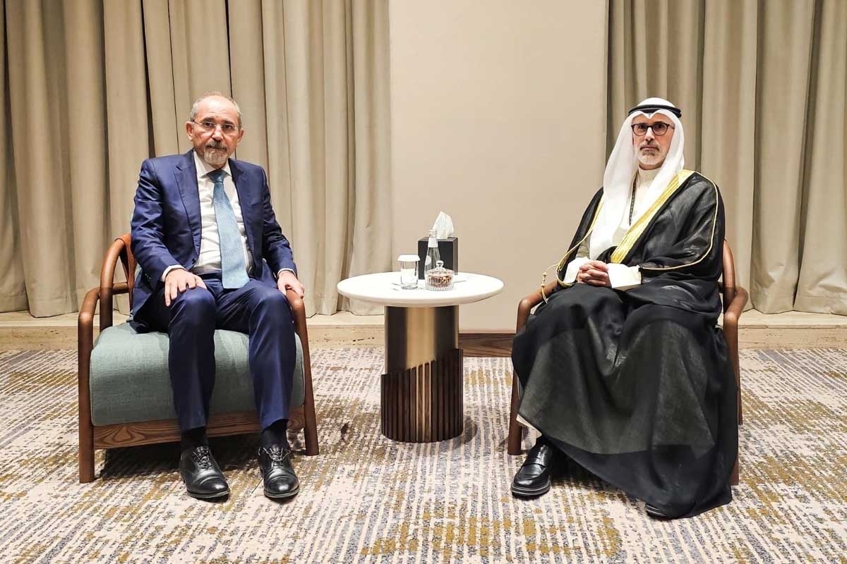 وزير الخارجية يبحث هاتفيا مع نظيره الأردني آخر التطورات بالمنطقة