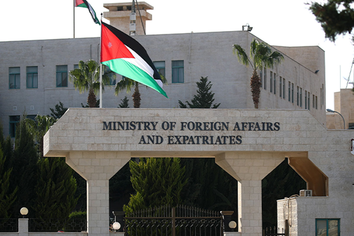 الأردن يستدعي القائم بالأعمال الإيراني على خلفية الهجمات