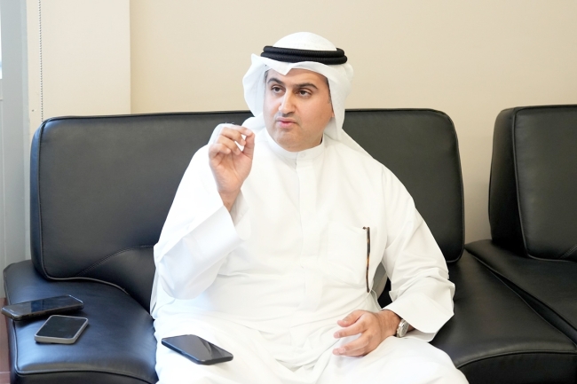 3 طرق لإنجاز معاملات التوثيق.. الحضور الشخصي والاتصال المرئي والمسموع والنظام الإلكتروني
