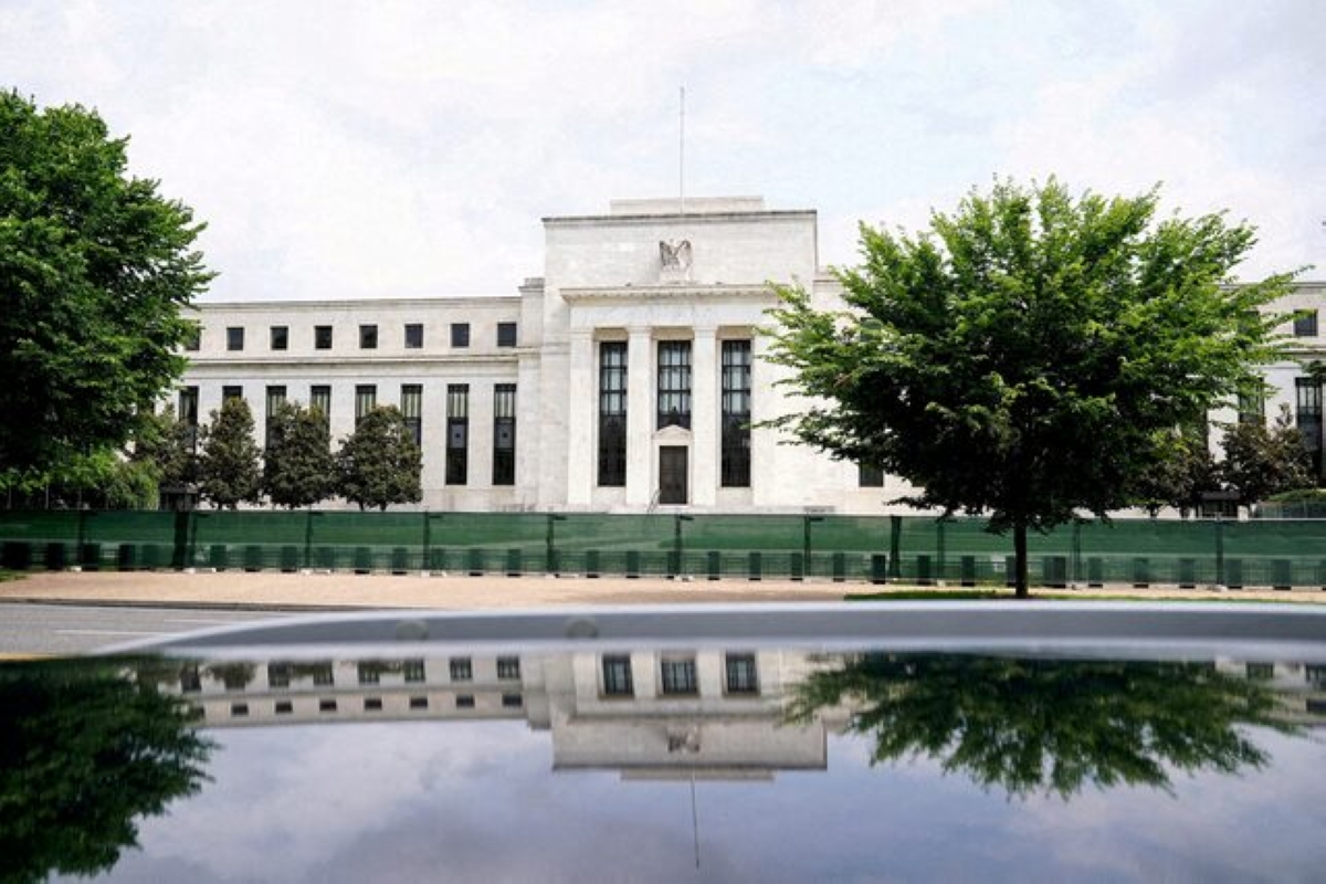 «الفيدرالي الأميركي» يبقي سعر الفائدة ضمن نطاق 3.5%-3.75%