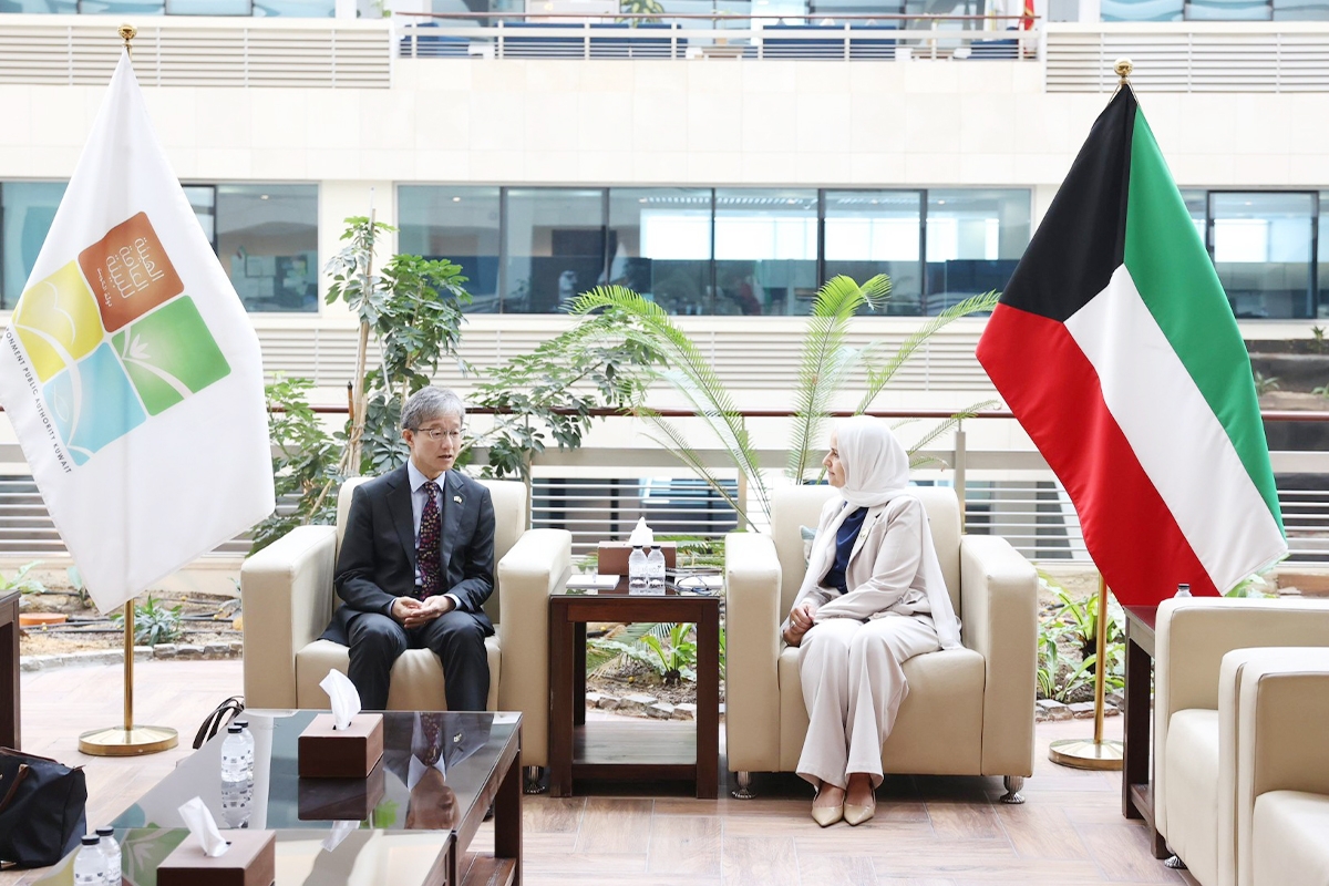 الوزيرة الفليج: تعزيز الشراكة وتبادل الخبرات مع اليابان لتحقيق الاستدامة البيئية
