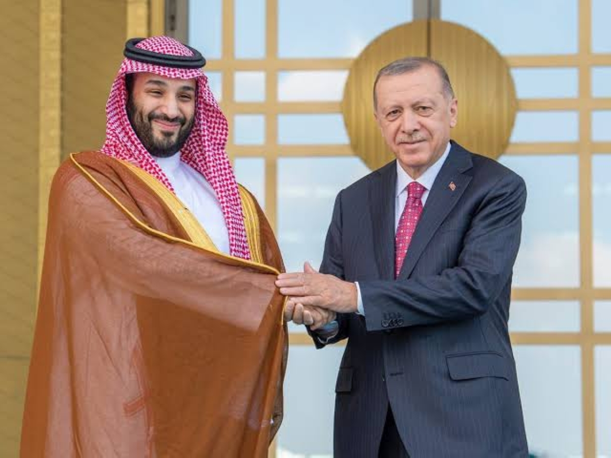 تقارير: اجتماع بين ولي عهد السعودية ورئيس تركيا ورئيس وزراء باكستان في جدة غداً
