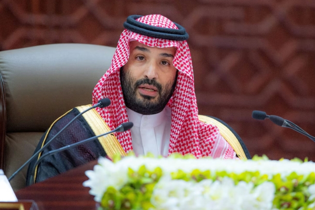 ولي العهد السعودي بحث هاتفياً مع الرئيس الفرنسي مستجدات الأحداث الإقليمية