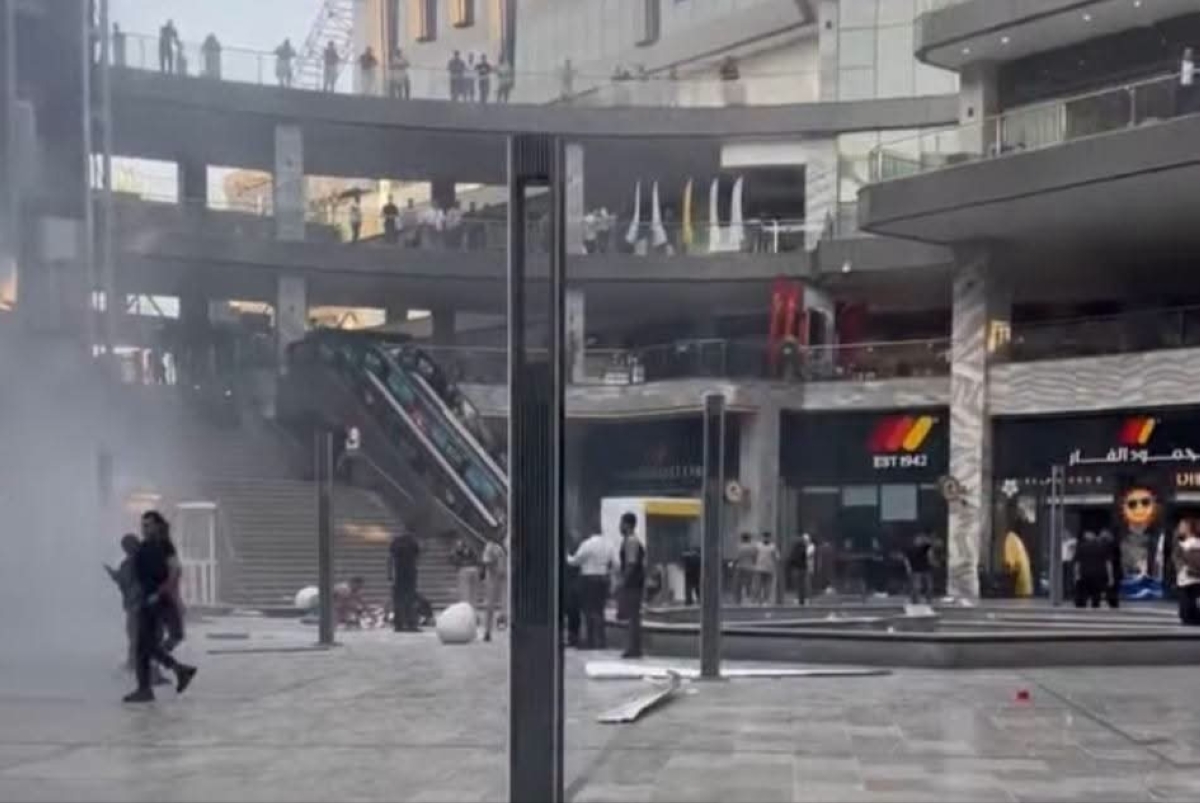 انفجار أسطوانة غاز ما أدى إلى اندلاع حريق داخل مطعم بالتجمع الخامس في مصر