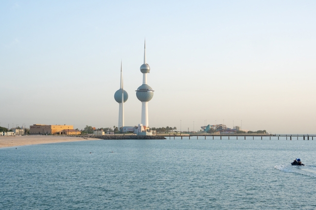 طقس اليوم شديد الحرارة.. والعظمى تلامس 50 درجة