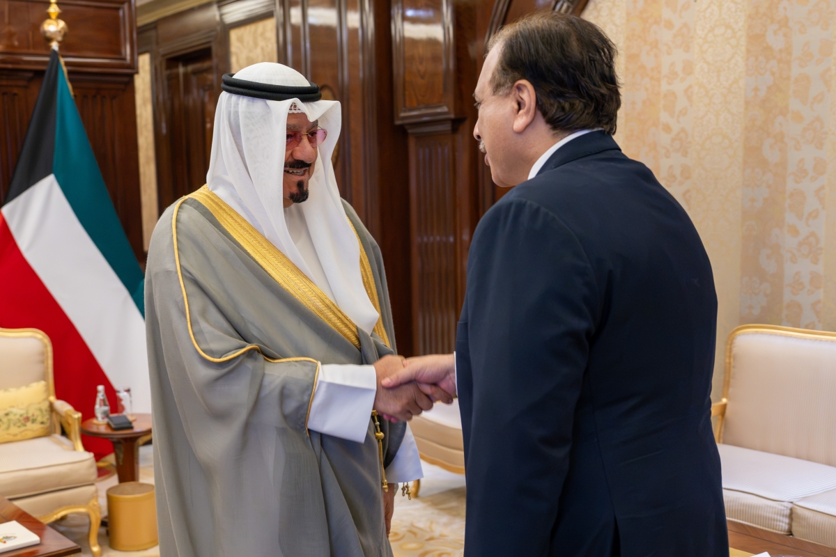 رئيس الوزراء يستقبل مستشار الأمن القومي والمدير العام للإستخبارات المشتركة الباكستاني