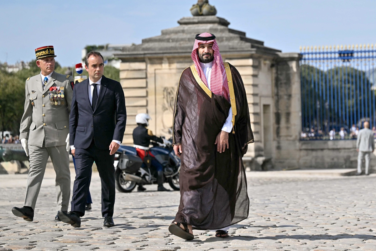 القمة السعودية - الفرنسية بحثت ملفات المنطقة وتوازناتها وتنويع طرق إمدادات الطاقة