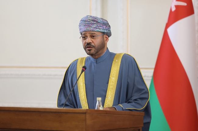 عمان: تأجيل الاجتماع الإقليمي المقرر عقده غداً في صلالة حرصاً على تحقيق التوافق عمان: تأجيل الاجتماع الإقليمي المقرر عقده غداً في صلالة حرصاً على تحقيق التوافق