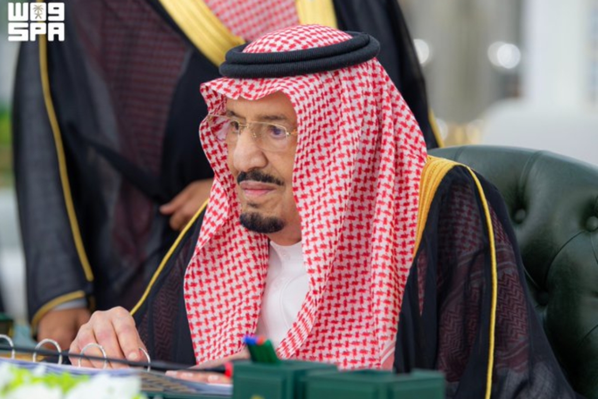 خادم الحرمين يندد بمحاولة ميليشيات الحوثي تكرار استهداف مكة المكرمة