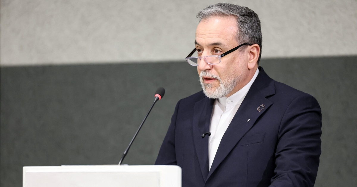 إعلام إيراني: عراقجي يبلغ ويتكوف بـ 3 شروط لإعادة فتح «هرمز»