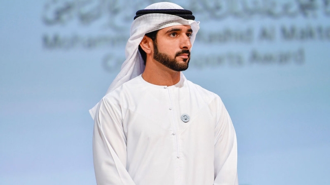 دبي تمنح الإقامة الذهبية لمعلمين وتربويين متميزين