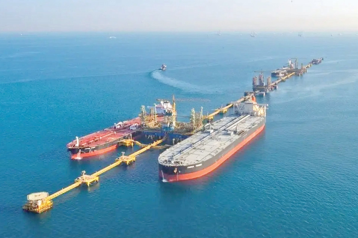 النفط يقفز مع استمرار المخاوف إزاء إمدادات الشرق الأوسط