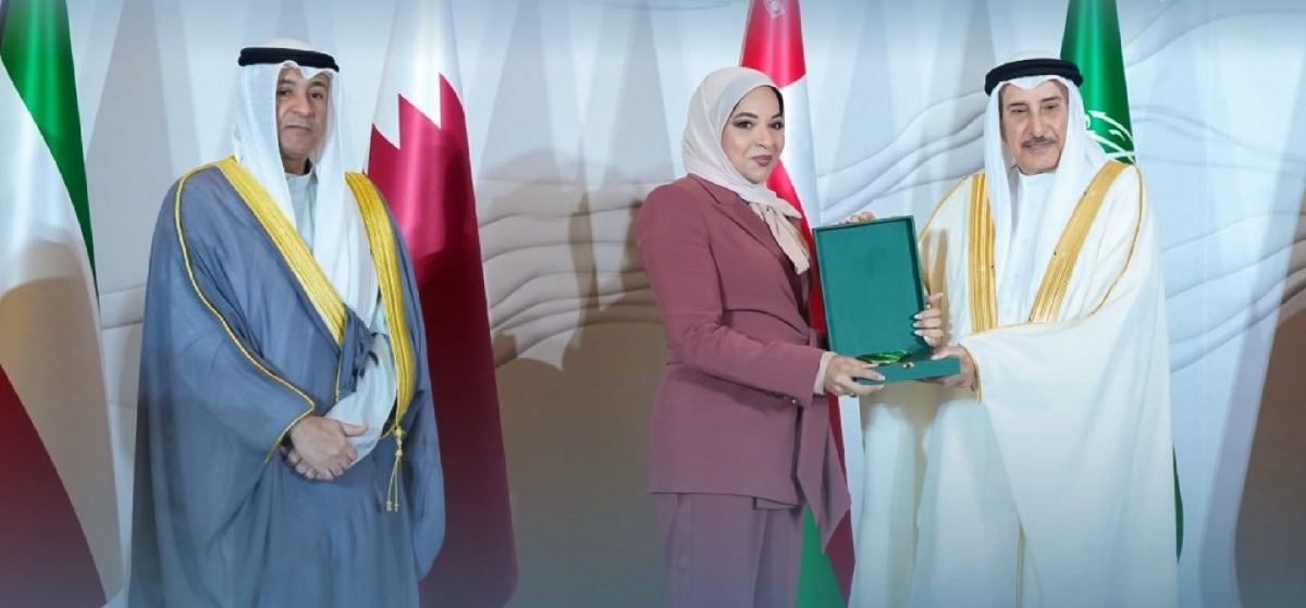 تكريم خليجي للدكتورة فاطمة النجار وكيل «الصحة» المساعد لـ«الخدمات الطبية الأهلية»