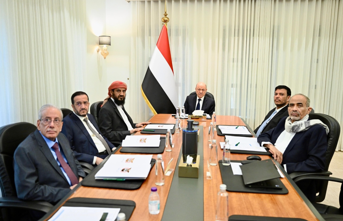 اليمن: مجلس القيادة الرئاسي يحذر من التخابر مع الحوثيين وعقوبات تصل إلى الإعدام
