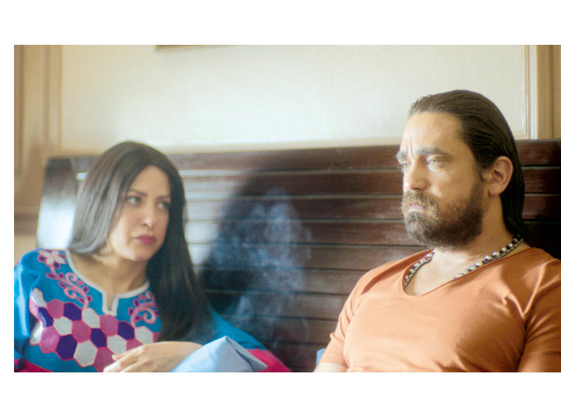 أمير كرارة وريم مصطفى في {الطبال}