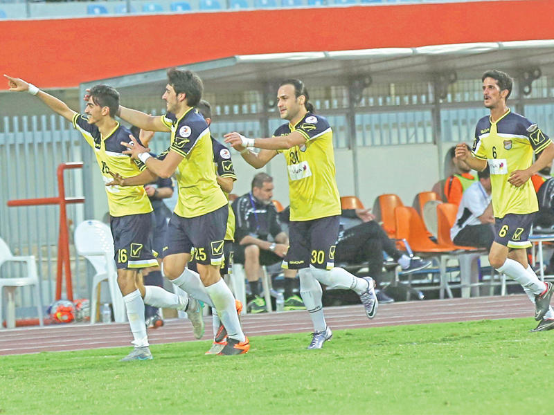 لقطة من مباراة سابقة لفريق الساحل لكرة القدم