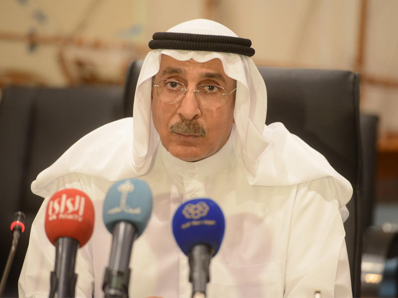 وزير الكهرباء والماء وزير الأشغال أحمد الجسار