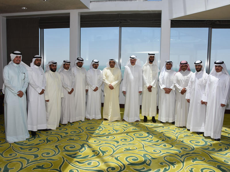 الصانع والسريع يتوسطون الموثقين الجدد