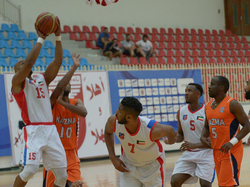 صورة أرشيفية تجمع بين نادي كاظمة ونادي الكويت لكرة السلة