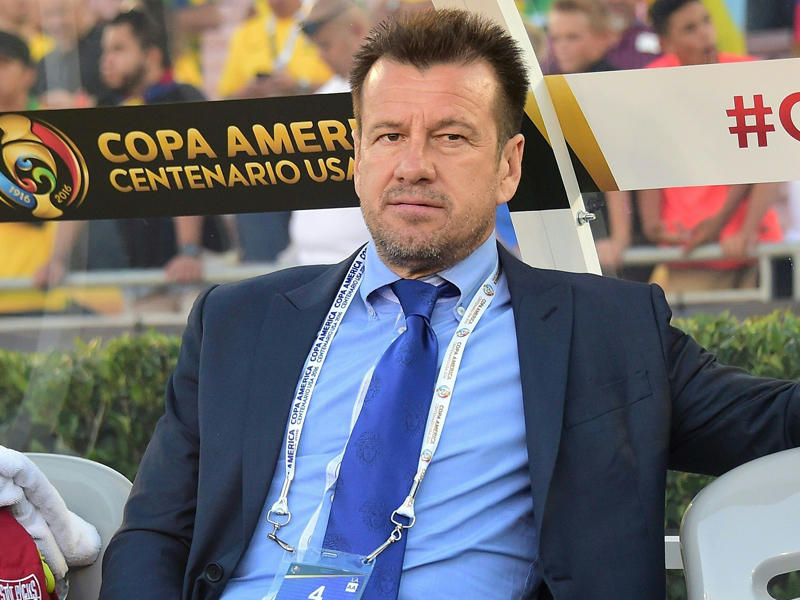 كارلوس دونغا