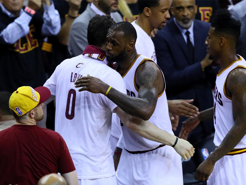 نجم كليفلاند كافالييرز ليبرون جيمس