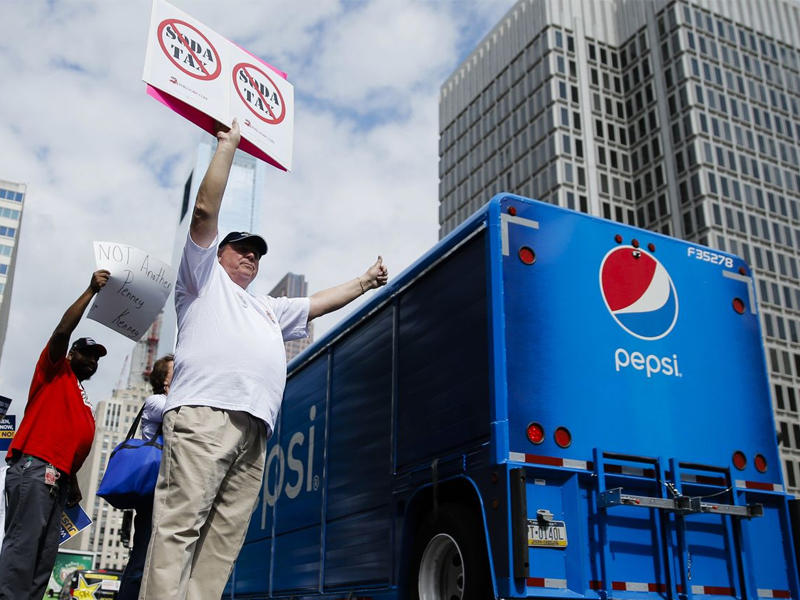 جانب من اعتصام رافض قرار الضريبة