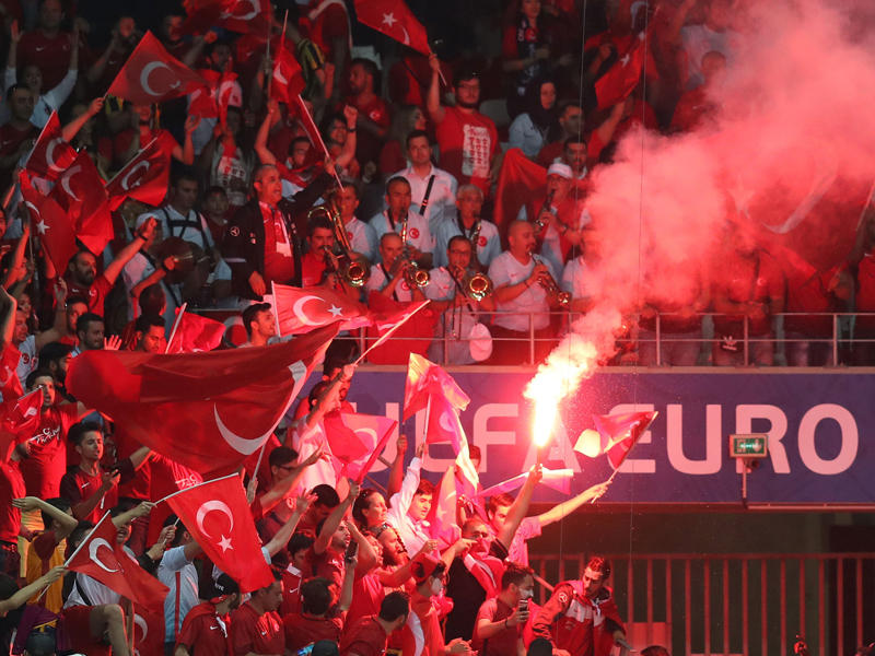 عقوبات ستفرض على الجماهير التركية