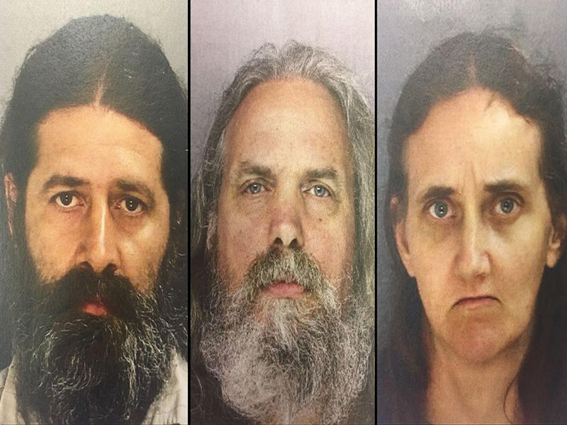 لي كابلان في الوسط